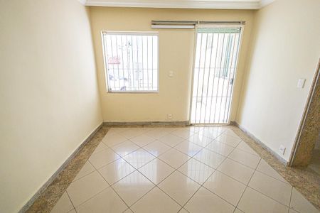 Sala de casa para alugar com 2 quartos, 105m² em Santa Monica, Belo Horizonte