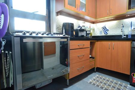 Apartamento para alugar com 80m², 2 quartos e 1 vaga Apartamento para alugar com 80m², 2 quartos e 1 vagaCozinha