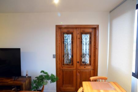 Apartamento para alugar com 80m², 2 quartos e 1 vaga Apartamento para alugar com 80m², 2 quartos e 1 vagaSala