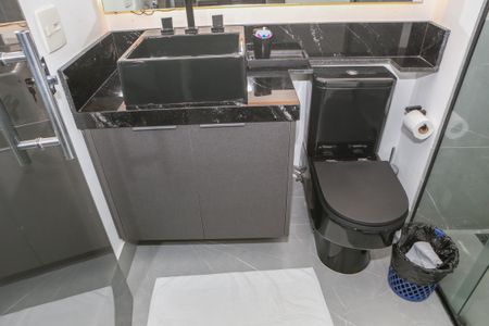 Apartamento à venda com 79m², 2 quartos e 2 vagasBanheiro da Suíte 2