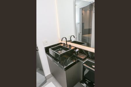 Apartamento à venda com 79m², 2 quartos e 2 vagasBanheiro da Suíte 2