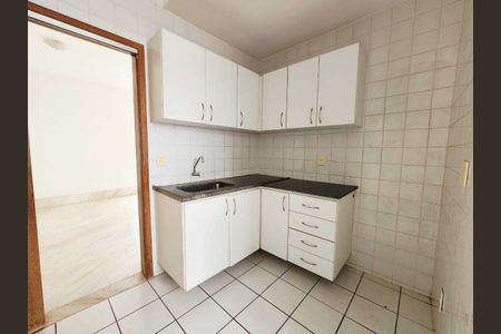 Apartamento para alugar com 85m², 2 quartos e 2 vagas Apartamento para alugar com 85m², 2 quartos e 2 vagasCozinha