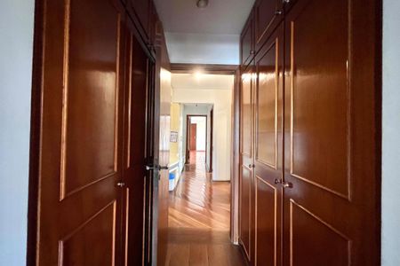 Apartamento à venda com 96m², 3 quartos e 2 vagas Apartamento à venda com 96m², 3 quartos e 2 vagasCloset da Suíte