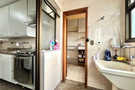 Apartamento à venda com 96m², 3 quartos e 2 vagas Apartamento à venda com 96m², 3 quartos e 2 vagasÁrea de Serviço