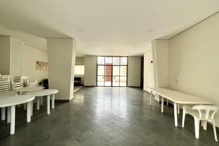 Apartamento à venda com 96m², 3 quartos e 2 vagas Apartamento à venda com 96m², 3 quartos e 2 vagasÁrea comum - Salão de festas