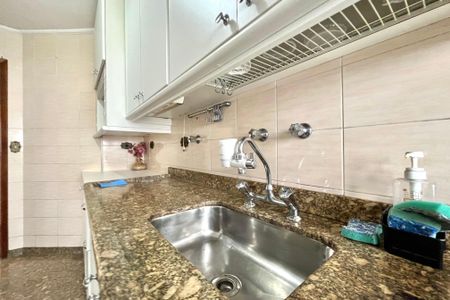 Apartamento à venda com 96m², 3 quartos e 2 vagas Apartamento à venda com 96m², 3 quartos e 2 vagasCozinha