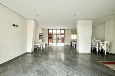 Apartamento à venda com 96m², 3 quartos e 2 vagas Apartamento à venda com 96m², 3 quartos e 2 vagasÁrea comum - Salão de festas