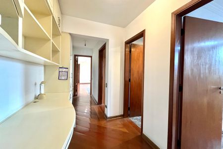 Apartamento à venda com 96m², 3 quartos e 2 vagas Apartamento à venda com 96m², 3 quartos e 2 vagasCorredor