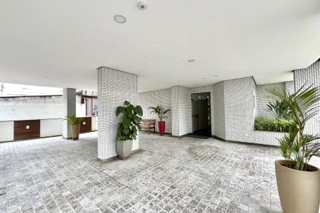 Apartamento à venda com 96m², 3 quartos e 2 vagas Apartamento à venda com 96m², 3 quartos e 2 vagasHall de Entrada