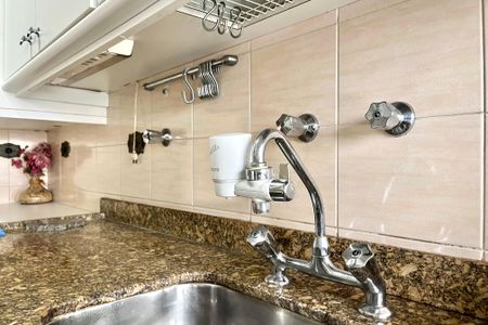 Apartamento à venda com 96m², 3 quartos e 2 vagas Apartamento à venda com 96m², 3 quartos e 2 vagasCozinha