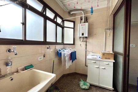 Apartamento à venda com 96m², 3 quartos e 2 vagas Apartamento à venda com 96m², 3 quartos e 2 vagasÁrea de Serviço