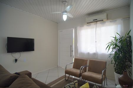 Sala de casa à venda com 3 quartos, 140m² em Rondônia, Novo Hamburgo