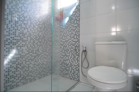 Casa à venda com 140m², 3 quartos e 2 vagasBanheiro da Suíte