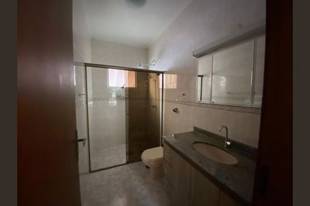 Banheiro de casa à venda com 2 quartos, 138m² em Jardim Samambaia, Campinas