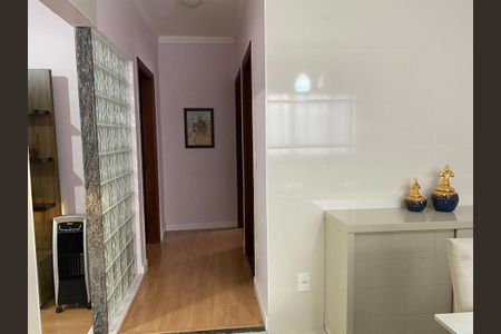 Casa à venda com 138m², 2 quartos e 5 vagas Casa à venda com 138m², 2 quartos e 5 vagasCorredor