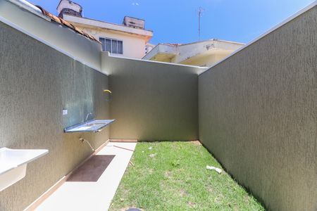 Casa à venda com 80m², 2 quartos e 2 vagasLavanderia