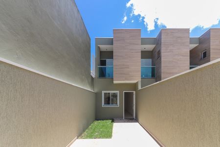Casa à venda com 80m², 2 quartos e 2 vagasGaragem