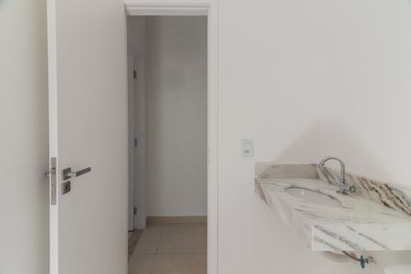 Casa à venda com 80m², 2 quartos e 2 vagasBanheiro Social