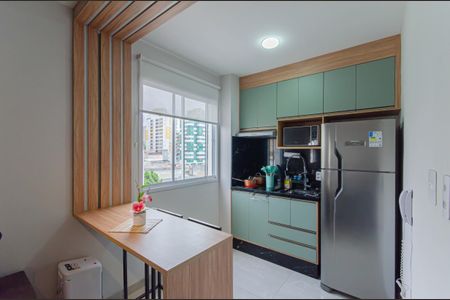 Cozinha de kitnet/studio à venda com 1 quarto, 24m² em Sé, São Paulo