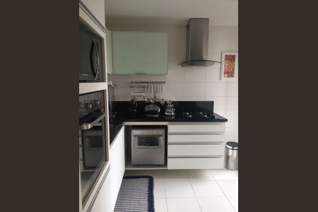 Apartamento para alugar com 155m², 2 quartos e 2 vagas Apartamento para alugar com 155m², 2 quartos e 2 vagasCozinha