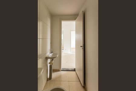 Apartamento à venda com 38m², 2 quartos e sem vaga Apartamento à venda com 38m², 2 quartos e sem vagaBanheiro Social