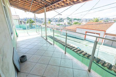 Casa para alugar com 105m², 2 quartos e 1 vaga Casa para alugar com 105m², 2 quartos e 1 vagaVaranda da Sala/Cozinha
