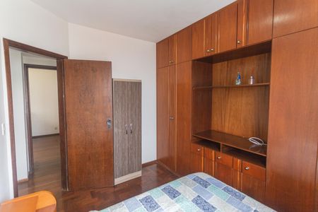 Apartamento à venda com 95m², 3 quartos e 2 vagasQuarto 2