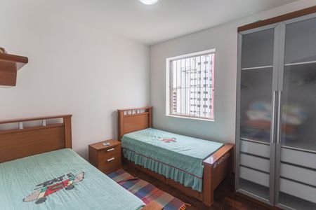 Apartamento à venda com 95m², 3 quartos e 2 vagasQuarto 1