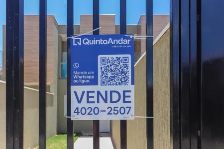 Casa à venda com 80m², 2 quartos e 2 vagas Casa à venda com 80m², 2 quartos e 2 vagasPlaquinha