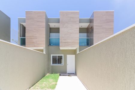 Casa à venda com 80m², 2 quartos e 2 vagas Casa à venda com 80m², 2 quartos e 2 vagasGaragem