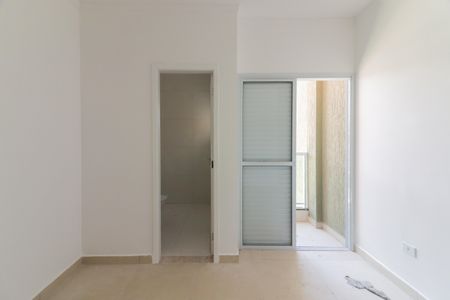 Casa à venda com 80m², 2 quartos e 2 vagas Casa à venda com 80m², 2 quartos e 2 vagasSuíte