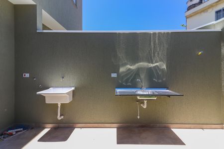 Casa à venda com 80m², 2 quartos e 2 vagas Casa à venda com 80m², 2 quartos e 2 vagasLavanderia