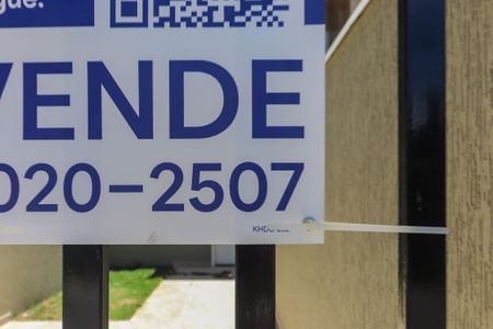 Casa à venda com 80m², 2 quartos e 2 vagas Casa à venda com 80m², 2 quartos e 2 vagasPlaquinha