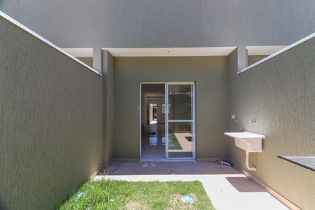 Casa à venda com 80m², 2 quartos e 2 vagas Casa à venda com 80m², 2 quartos e 2 vagasLavanderia