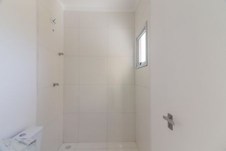 Casa à venda com 80m², 2 quartos e 2 vagasBanheiro da Suíte