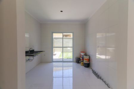 Casa à venda com 80m², 2 quartos e 2 vagasCozinha
