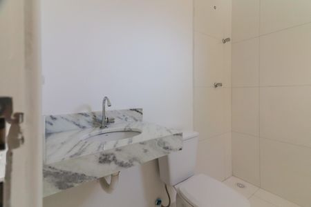 Casa à venda com 80m², 2 quartos e 2 vagasBanheiro da Suíte