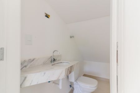 Casa à venda com 80m², 2 quartos e 2 vagasLavabo