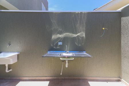 Casa à venda com 80m², 2 quartos e 2 vagasLavanderia