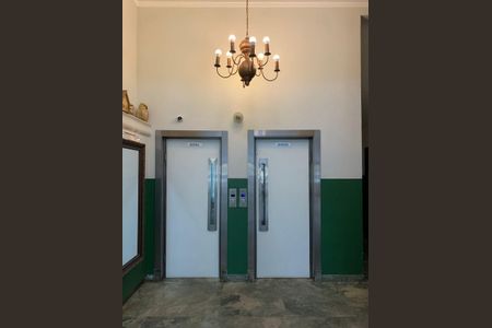 Apartamento à venda com 68m², 1 quarto e sem vagaÁrea comum