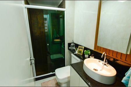 Apartamento à venda com 58m², 2 quartos e 1 vagaBanheiro Social