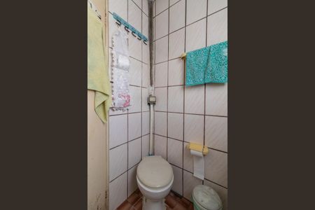 Casa à venda com 200m², 7 quartos e 5 vagas Casa à venda com 200m², 7 quartos e 5 vagasBanheiro Suíte 1