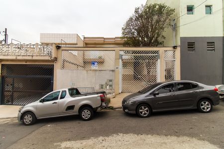 Casa de condomínio para alugar com 250m², 2 quartos e 1 vaga Casa de condomínio para alugar com 250m², 2 quartos e 1 vagaFachada