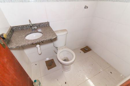 Casa de condomínio para alugar com 250m², 2 quartos e 1 vaga Casa de condomínio para alugar com 250m², 2 quartos e 1 vagaBanheiro da Suíte 2