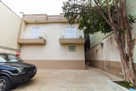 Casa de condomínio para alugar com 250m², 2 quartos e 1 vaga Casa de condomínio para alugar com 250m², 2 quartos e 1 vagaEstacionamento e Entrada