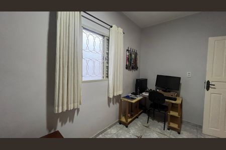 Casa à venda com 204m², 3 quartos e 2 vagasQuarto 2