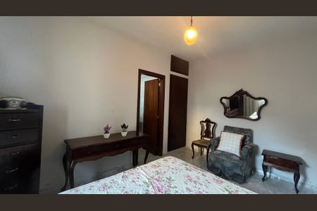 Casa à venda com 204m², 3 quartos e 2 vagasSuíte