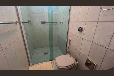 Casa à venda com 204m², 3 quartos e 2 vagasBanheiro da Suíte