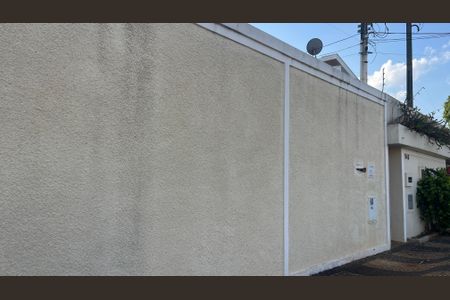 Casa à venda com 204m², 3 quartos e 2 vagasFachada