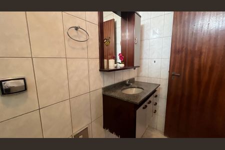 Casa à venda com 204m², 3 quartos e 2 vagasBanheiro da Suíte